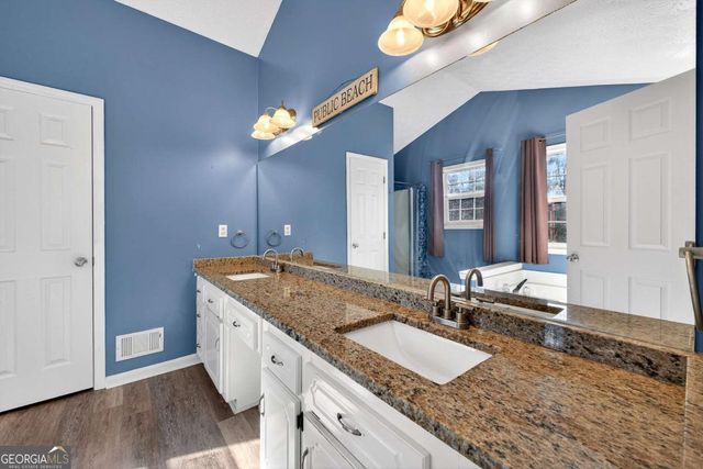 204 Queensbury Court, Acworth, GA 30102