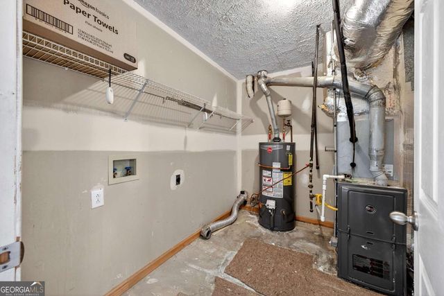 204 Queensbury Court, Acworth, GA 30102