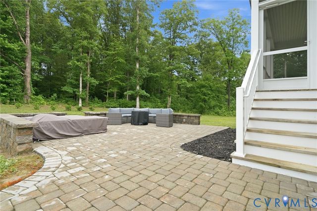7598 Rural Point Rd, Mechanicsville, VA 23116