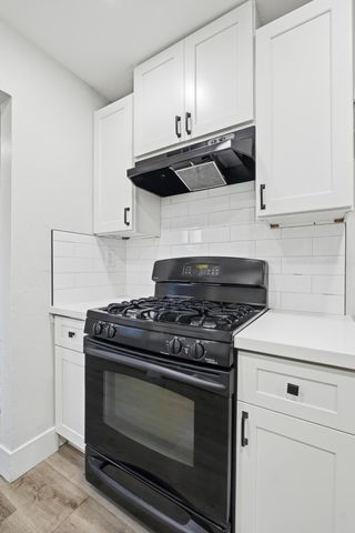 837 E Costner Street, Farmersville, CA 93223