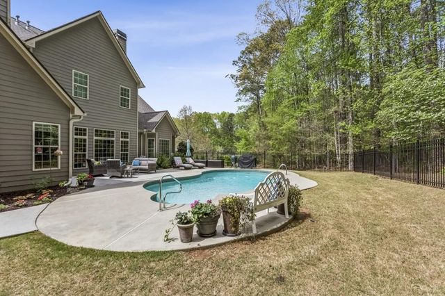 2360 Fulton Circle NW, Acworth, GA 30101