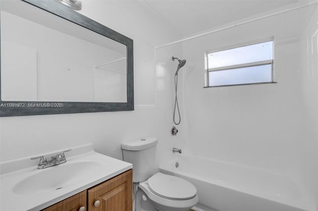 8315 NE Miami Ct 3, Miami, FL 33138