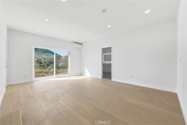 2005 Mt Vernon, Riverside, CA 92507