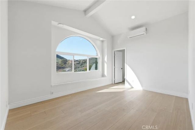 2005 Mt Vernon, Riverside, CA 92507