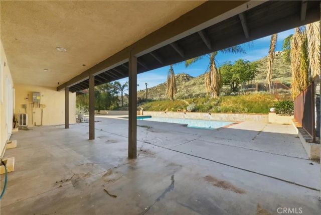 2005 Mt Vernon, Riverside, CA 92507