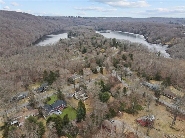 6 Orchard Drive, South Salem, NY 10590