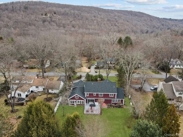 6 Orchard Drive, South Salem, NY 10590