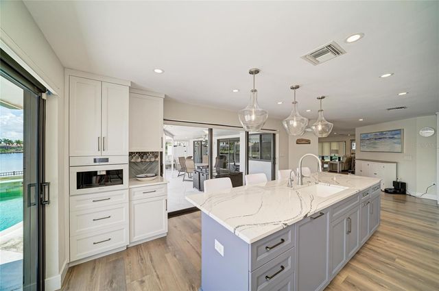 602 VIA TUNIS, Punta Gorda, FL 33950