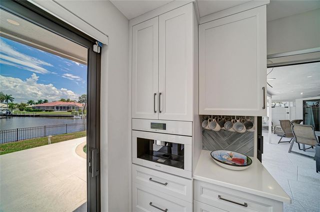 602 VIA TUNIS, Punta Gorda, FL 33950