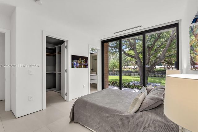 7825 SW 128th St, Pinecrest, FL 33156