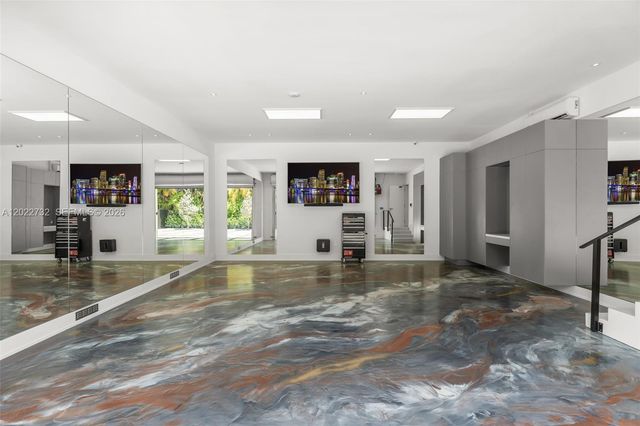 7825 SW 128th St, Pinecrest, FL 33156