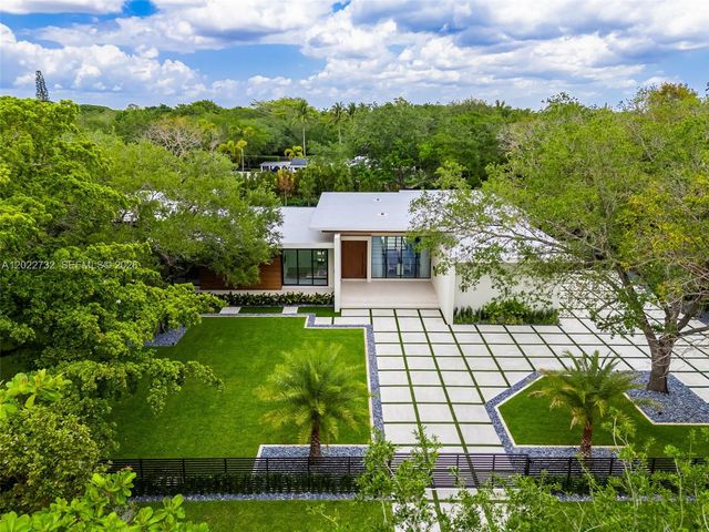 7825 SW 128th St, Pinecrest, FL 33156