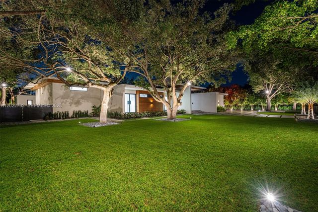 7825 SW 128th St, Pinecrest, FL 33156