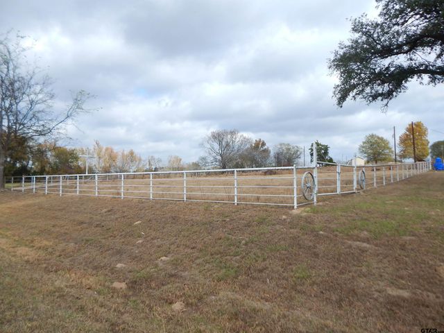 5056 FM 852, Gilmer, TX 75644