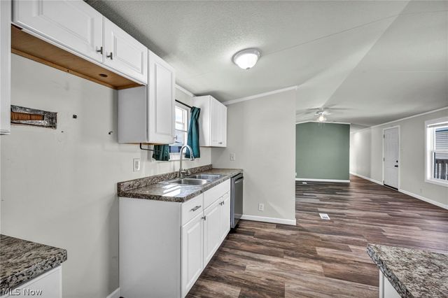 120 Sunset Drive 31, Lodi, OH 44254