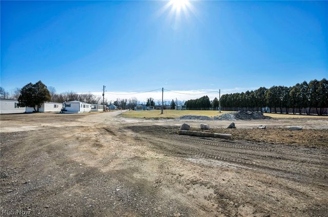 120 Sunset Drive 31, Lodi, OH 44254