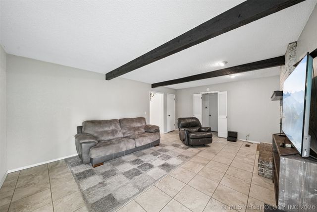 12652 S 276th East Avenue, Coweta, OK 74429