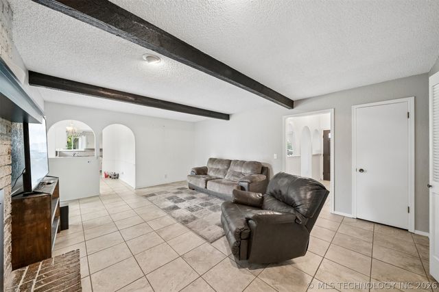 12652 S 276th East Avenue, Coweta, OK 74429