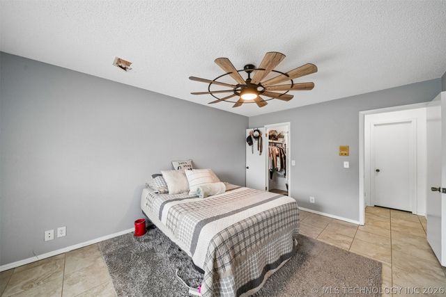 12652 S 276th East Avenue, Coweta, OK 74429