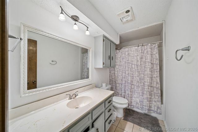 12652 S 276th East Avenue, Coweta, OK 74429