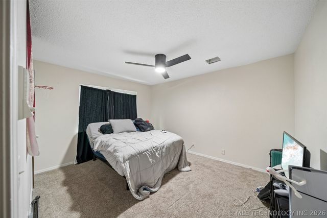 12652 S 276th East Avenue, Coweta, OK 74429