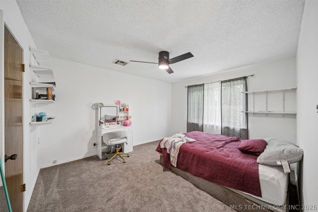 12652 S 276th East Avenue, Coweta, OK 74429
