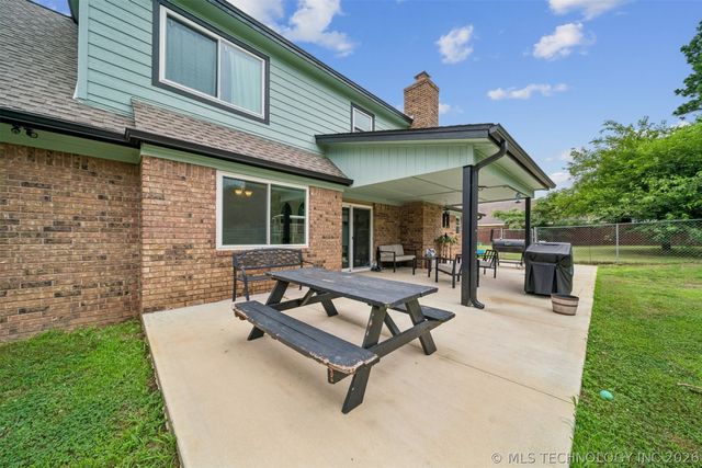 12652 S 276th East Avenue, Coweta, OK 74429
