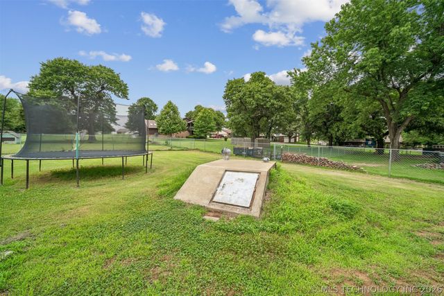 12652 S 276th East Avenue, Coweta, OK 74429