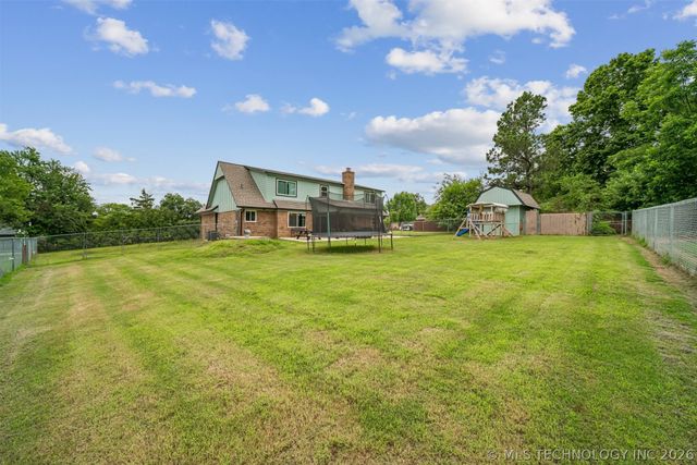12652 S 276th East Avenue, Coweta, OK 74429