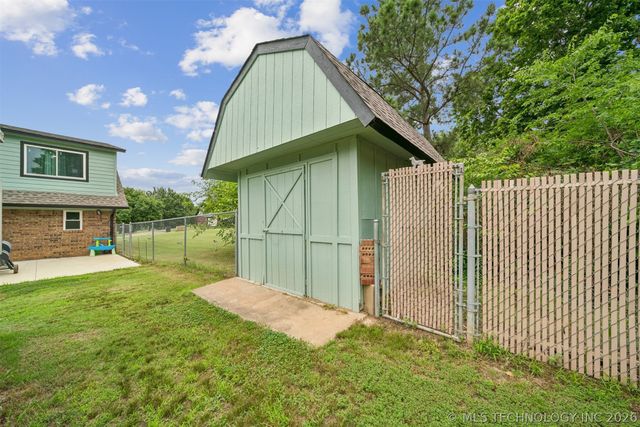 12652 S 276th East Avenue, Coweta, OK 74429