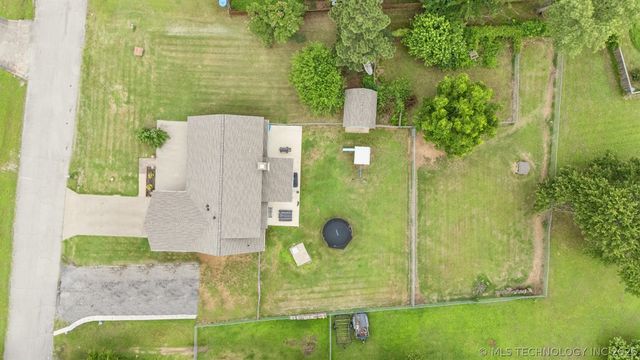 12652 S 276th East Avenue, Coweta, OK 74429