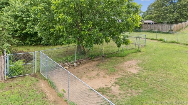 12652 S 276th East Avenue, Coweta, OK 74429