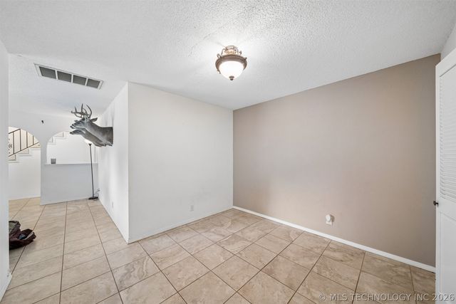 12652 S 276th East Avenue, Coweta, OK 74429