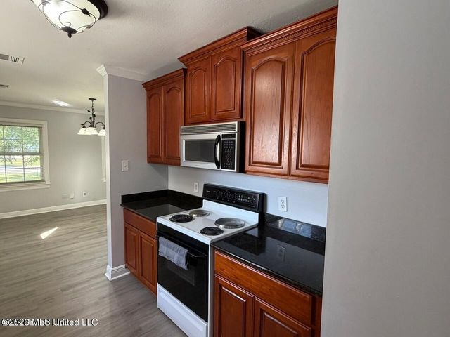 4000 Chamberlain Avenue, Gulfport, MS 39507