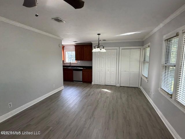 4000 Chamberlain Avenue, Gulfport, MS 39507