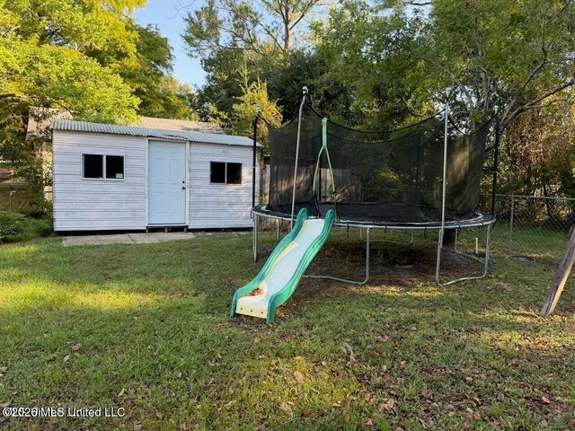 4000 Chamberlain Avenue, Gulfport, MS 39507