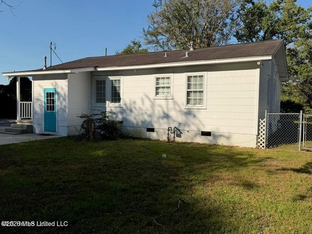 4000 Chamberlain Avenue, Gulfport, MS 39507