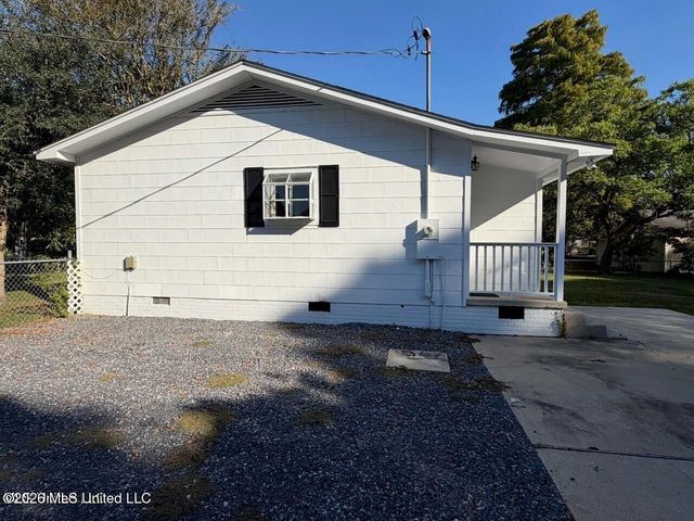 4000 Chamberlain Avenue, Gulfport, MS 39507