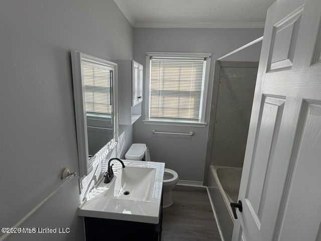 4000 Chamberlain Avenue, Gulfport, MS 39507