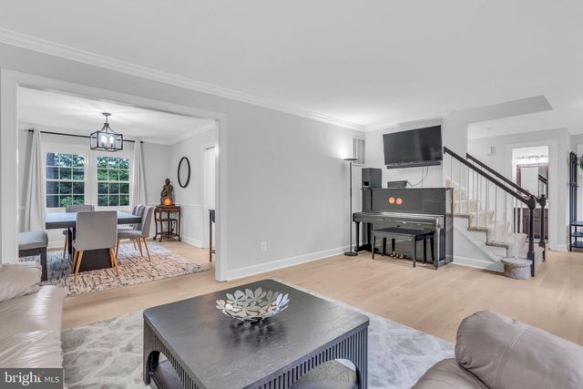 1606 MONTMORENCY DR, Vienna, VA 22182