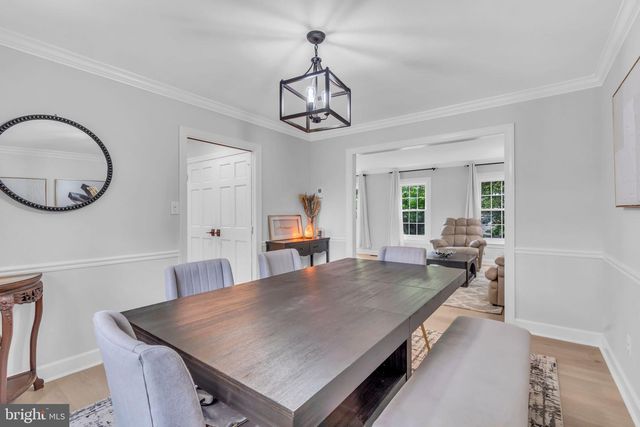 1606 MONTMORENCY DR, Vienna, VA 22182