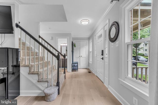 1606 MONTMORENCY DR, Vienna, VA 22182