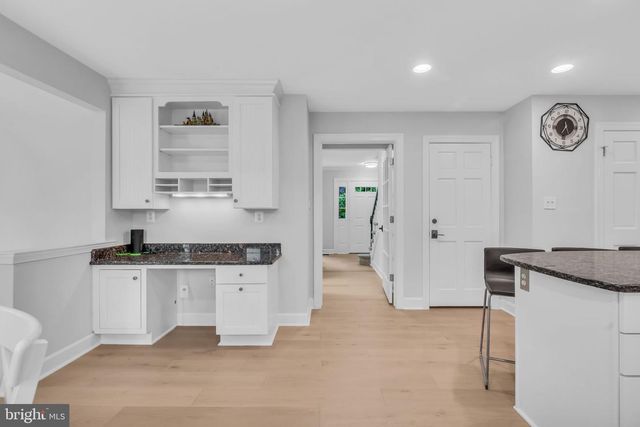 1606 MONTMORENCY DR, Vienna, VA 22182