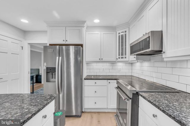 1606 MONTMORENCY DR, Vienna, VA 22182