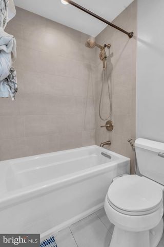 1606 MONTMORENCY DR, Vienna, VA 22182