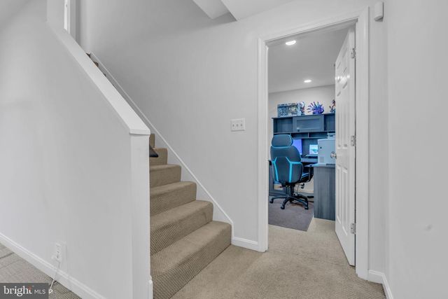 1606 MONTMORENCY DR, Vienna, VA 22182