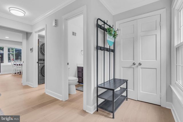 1606 MONTMORENCY DR, Vienna, VA 22182