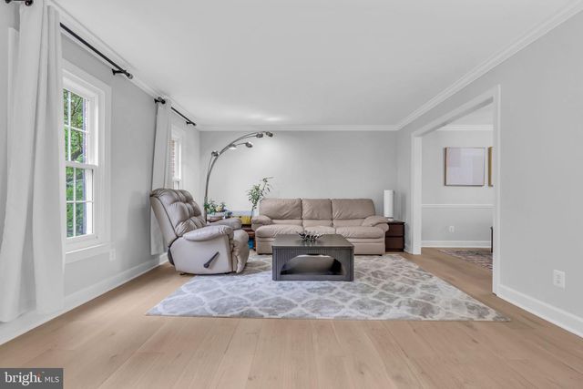 1606 MONTMORENCY DR, Vienna, VA 22182