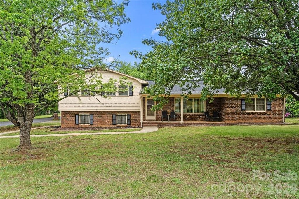 1527 Rhyne Street, Shelby, NC 28152