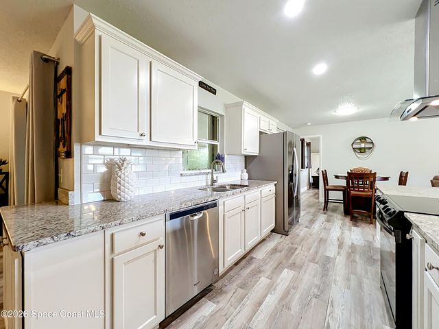 2149 Acacia Street NE, Palm Bay, FL 32905